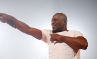 Kery James chante en choeur, avec 20 000 personnes, son titre « Banlieusards »