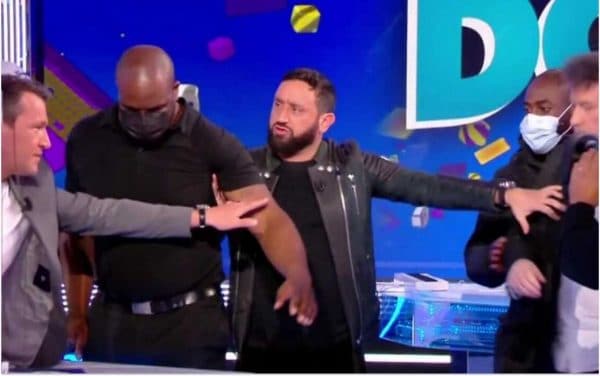 TPMP : Cyril Hanouna obligé d’intervenir dans une altercation entre deux invités
