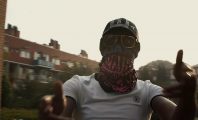 Comme Kid Cudi et Snoop Dogg, la F recherche son rouleur de blunt attitré 