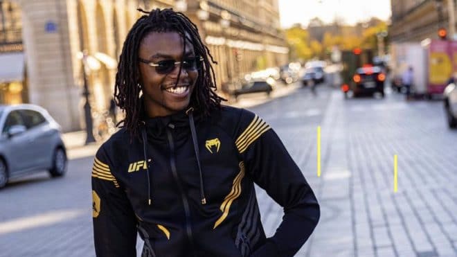 Koba LaD fait gagner un tour en char à ceux qui précommandent son projet