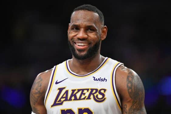 Lebron James évince Kareem Abdul-Jabbar et devient le meilleur marqueur de l’histoire de la NBA