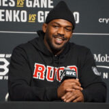 Jon Jones effraie ses fans en postant d'étranges messages sur Twitter
