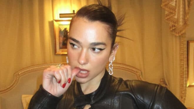 © Instagram :@ dualipa 