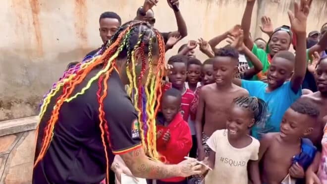 © Instagram : @6ix9ine 