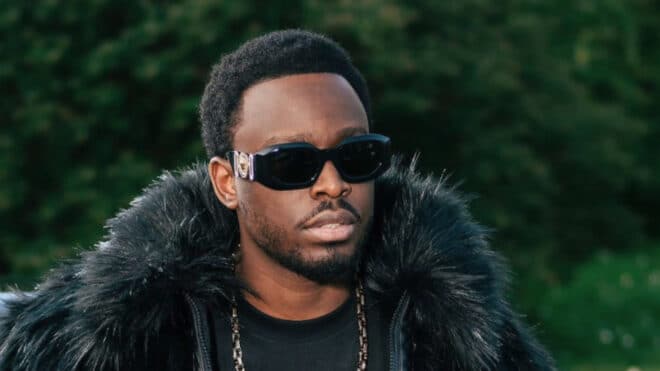 © Instagram : @dadju 