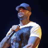 Ourika : Booba se rend sur le tournage de la série en Tunisie
