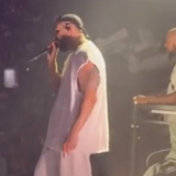 Drake touché par un téléphone lancé par un fan en plein concert
