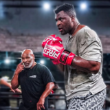 « Il commence à... » : Mike Tyson donne des nouvelles de Francis Ngannou
