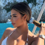 Maeva Ghennam manque de s'étouffer : elle partage sa grosse frayeur