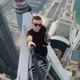 Remi Enigma s'est éteint après une chute à Hong Kong