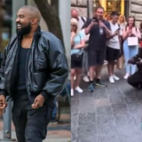 Kanye West écarte la foule pour photographier sa femme Bianca Censori
