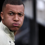 Daniel Riolo accuse Kylian Mbappé d'être à l'origine de la débauche du PSG