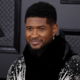 Usher donne des indices sur sa performance pour le Superbowl 2024