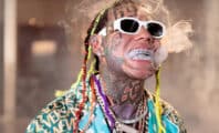6ix9ine condamné à une énorme amende pour s'en être pris à une danseuse