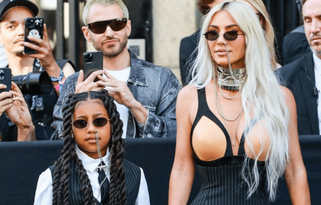 Kim Kardashian révèle que sa fille North (10 ans) arnaque ses amis