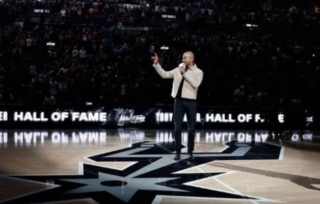 La grosse boulette des Spurs lors de leur hommage musical à Tony Parker