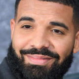 Drake remporte plus d'un million de dollars grâce au Superbowl
