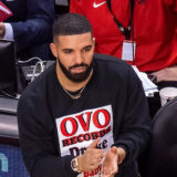 Drake (37 ans) offre 100 000 dollars à une fan guérie du cancer