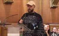 Oli invité à l'Académie Française : il lâche un freestyle sur « Le Monde de Demain »
