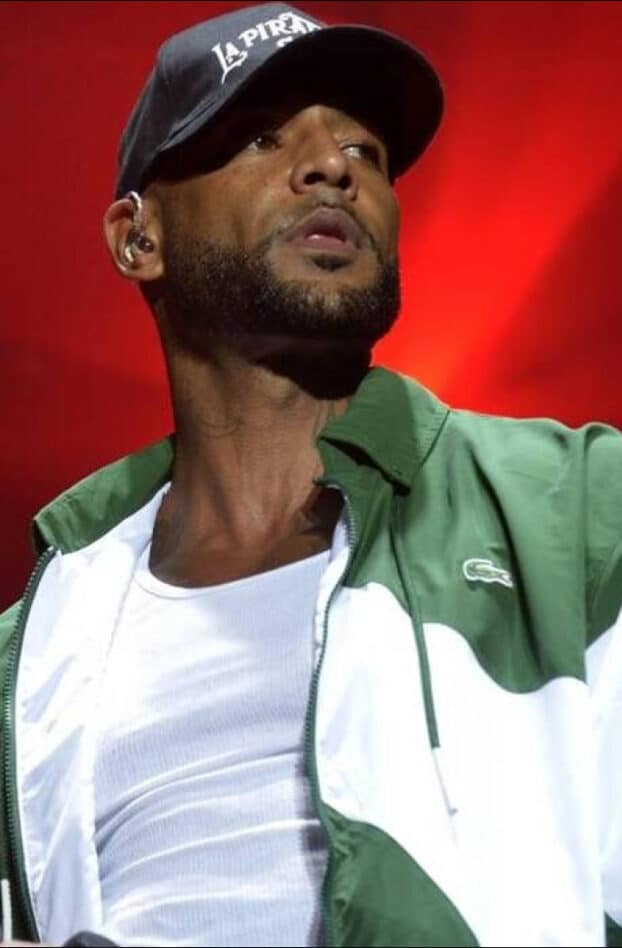 « J'ai 40 ans de métier, tu vas pas me la faire » : Booba recadre un journaliste en direct à la radio