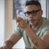 « Je suis passé de NTM aux ménagères » : JoeyStarr revient sur son parcours