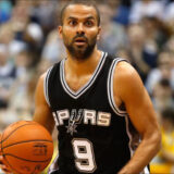 « J'ai eu mes problèmes » : Tony Parker cash sur l'impact de l'argent sur ses parents