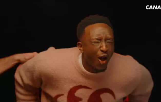 « Ça pique dans les oreilles ! » : Ahmed Sylla en larmes lors de son passage dans Hot Ones