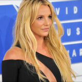 Britney Spears hospitalisée après une altercation dans un hotel ? Elle brise le silence