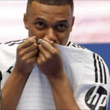 « Si on n'a pas le choix...» : Kylian Mbappé prêt à mener le PSG en justice ? Sa mère se confie