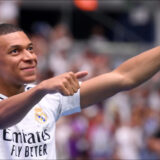 Kylian Mbappé : les ventes de ses maillots explosent tous les scores, plus fort que Cristiano Ronaldo
