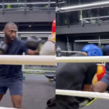 Cédric Doumbé dévoile son entraînement en béton avant son retour dans l'octogone