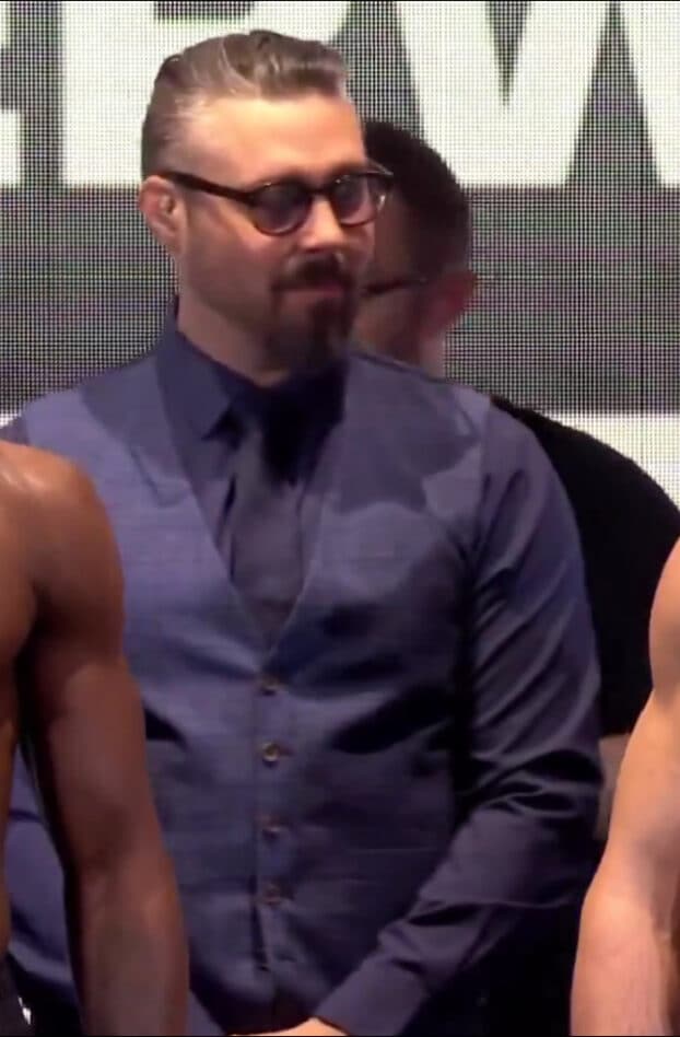 « J'ai pas perdu, c'est une injustice » : Cédric Doumbé revient sur son combat contre Baki