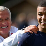 Didier Deschamps lâche ses vérités suite à la sortie nocturne de Kylian Mbappé en Suède