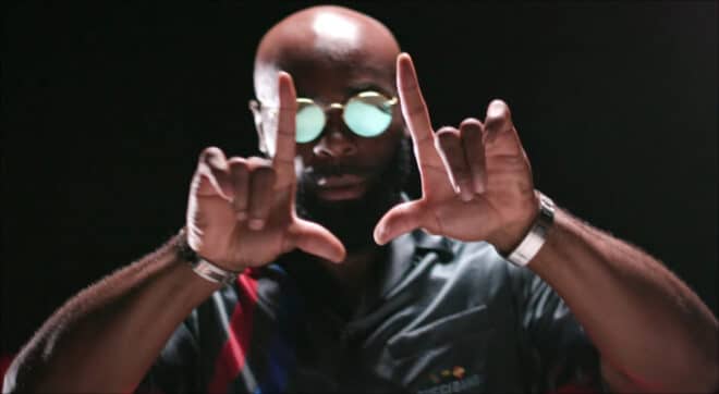 Après Kerchak, Kaaris surfe à son tour sur le pressing sur Favé et tease un single