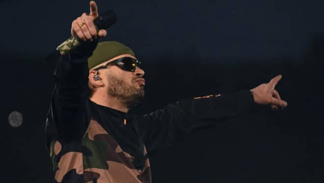 Jul : son nouvel album « D et P à vie » est déjà disque de platine en seulement 3 jours