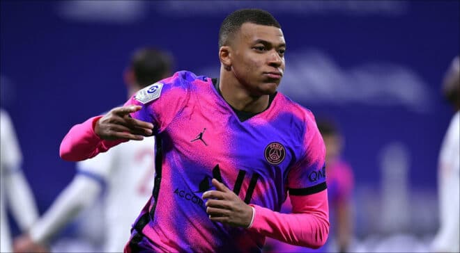 « Il n’a pas été difficile de choisir entre Madrid et l’argent » : Kylian Mbappé revient sur son départ du PSG