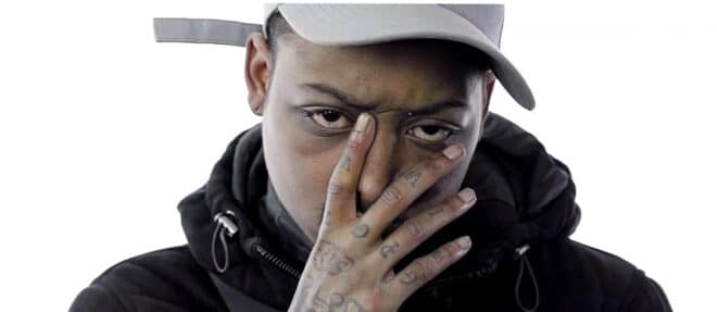 « Il a voulu m’emmener chez lui, j’avais 16 ans… » : Guizmo est au coeur d’accablantes accusations