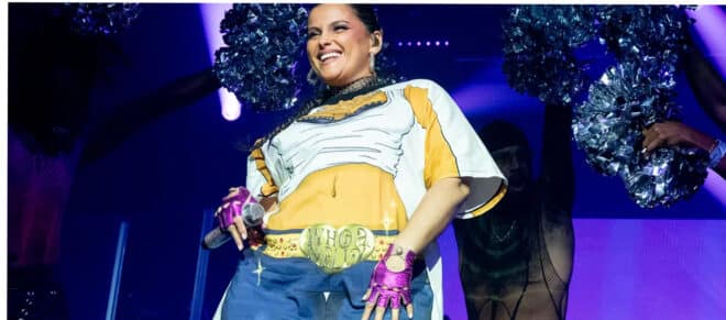Nelly Furtado ciblée par des commentaires grossophobes, sa réaction est géniale !