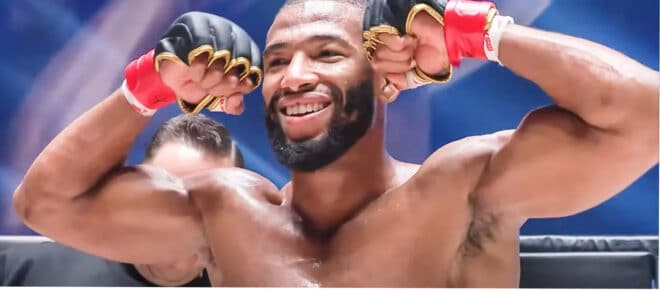 « Il va me causer plus de… » : Salahdine Parnasse sur son premier combat de boxe