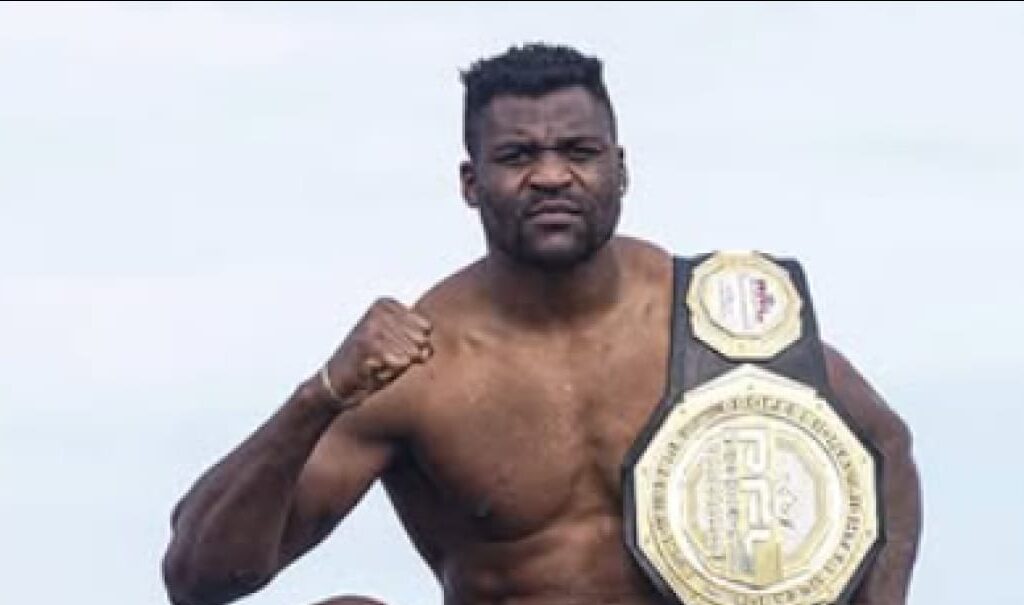Francis Ngannou annonce son retour imminent en MMA
