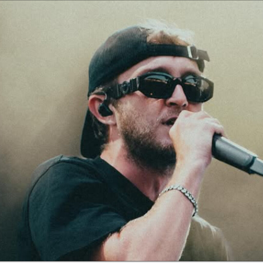 « Je suis sur un nouveau mood, je veux faire de la musique mainstream... » : Vald se confie sur la suite de sa carrière