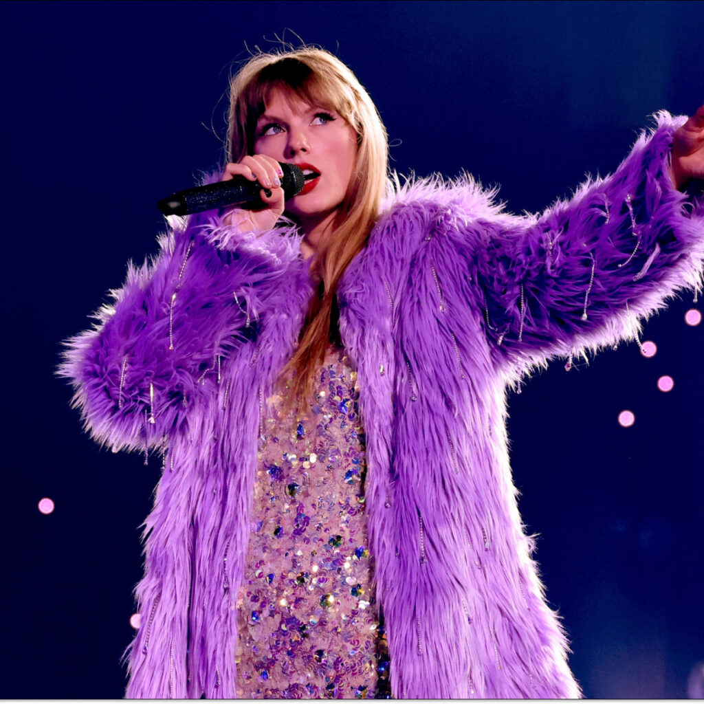 Taylor Swift fait un don de 100 000 dollars pour aider une petite fille atteinte d'un cancer