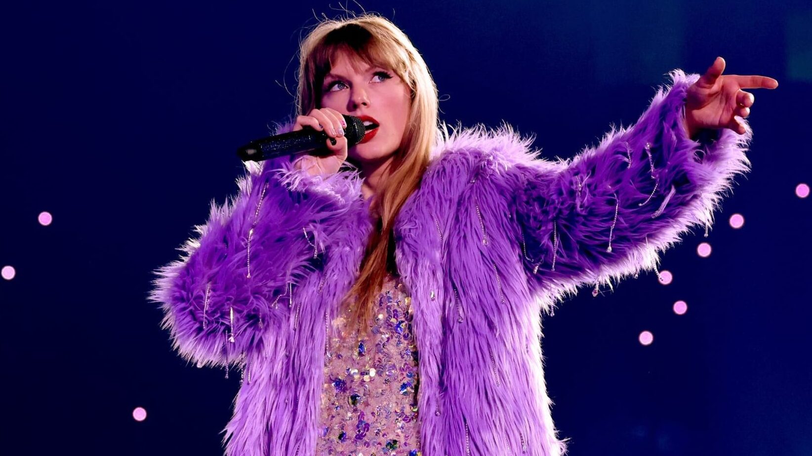 Taylor Swift fait un don de 100 000 dollars pour aider une petite fille atteinte d'un cancer