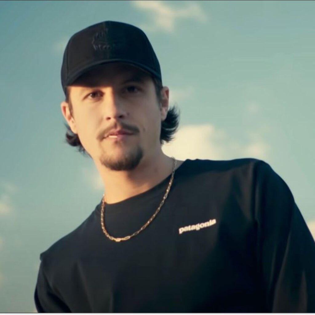 Nekfeu : son ex compagne accusée d'avoir tout orchestré pour de l'argent ?