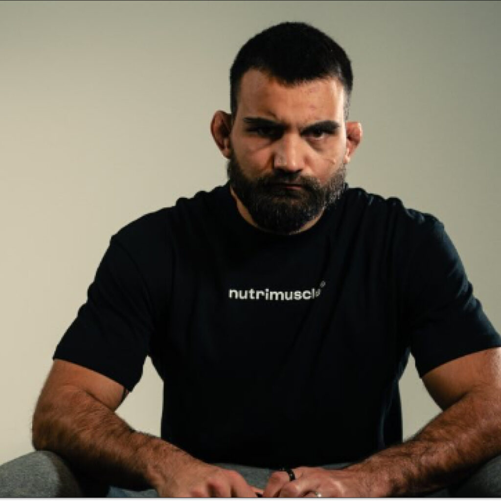 « Il ne faut pas croire que je roule sur l'or... » : Benoit Saint-Denis se confie sur ses revenus à l'UFC