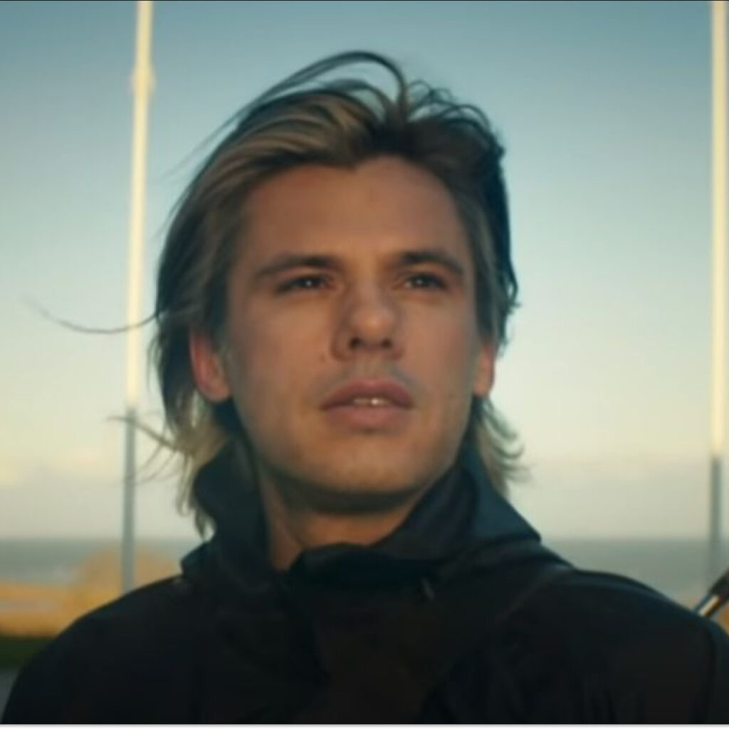 « Je me reconnais un peu dans... » : Orelsan évoque son amitié et son admiration pour Stromae