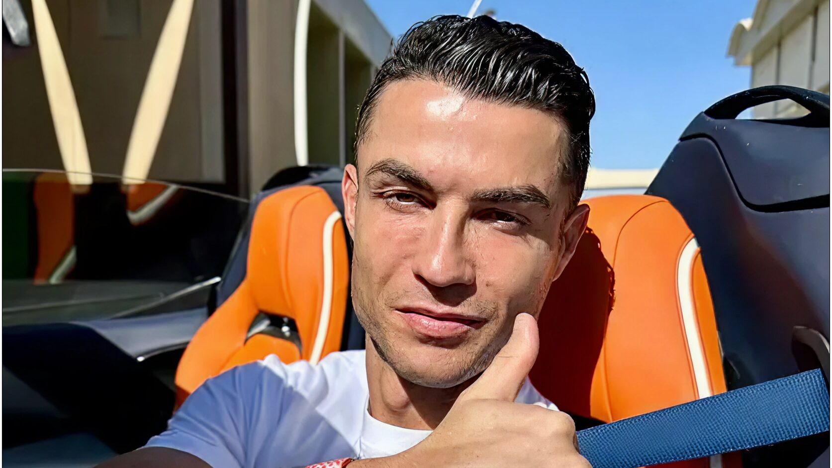 Cristiano Ronaldo à la tête d'une gigantesque collection de voitures...qu'il ne conduit pas