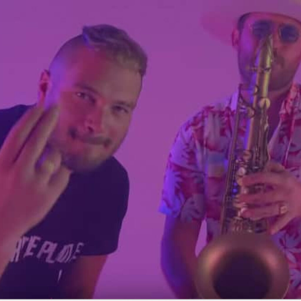 « A une seconde près, c’était mort » : Jimmy Sax raconte son incroyable mésaventure en plein concert de Jul 