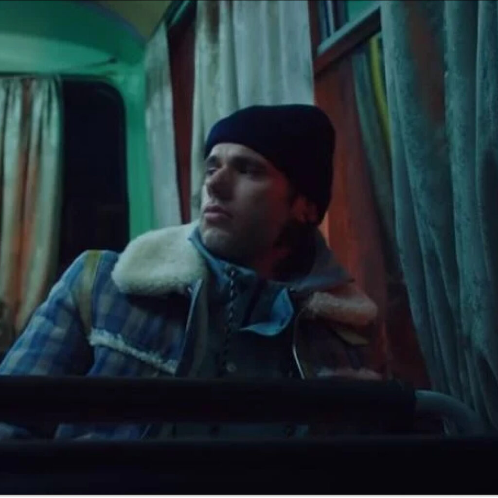 « Je préfère réfléchir plutôt que... » : Orelsan s'exprime suite aux propos de Kylian Mbappé