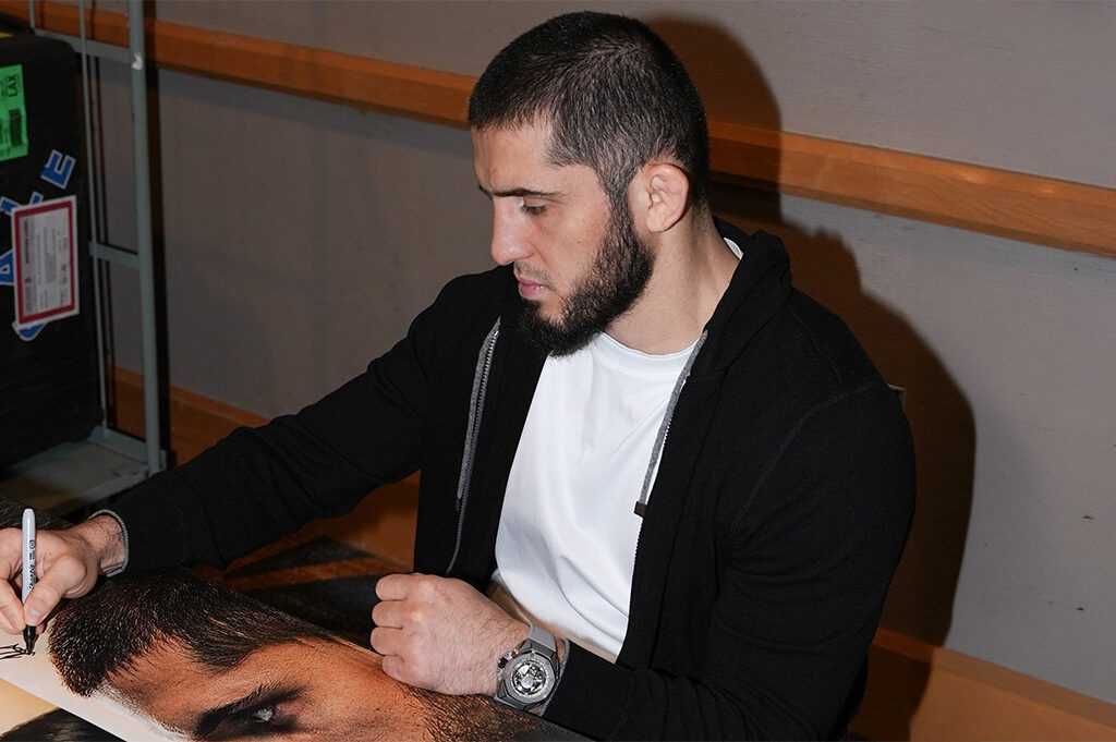 Islam Makhachev s'offre une incroyable Audemars Piguet à 226 000 dollars